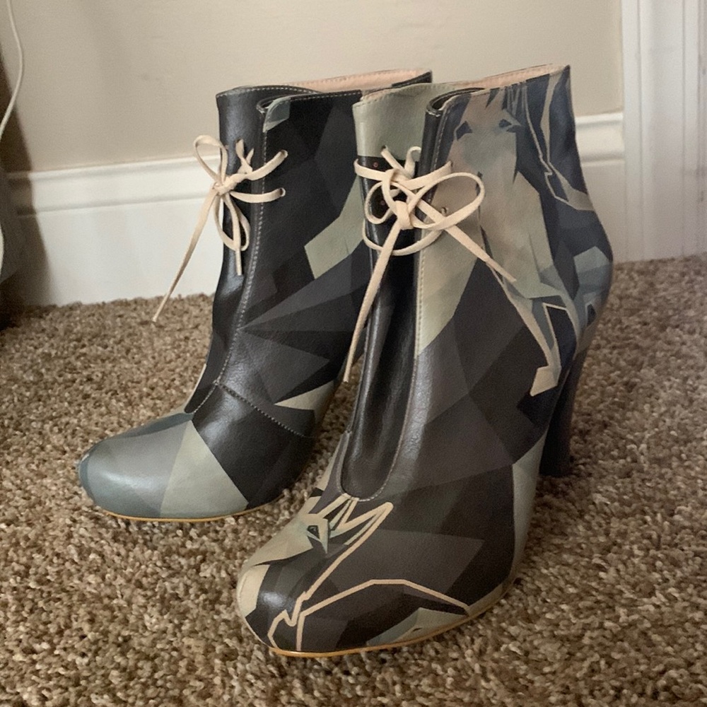 DOGO Booties NWOB